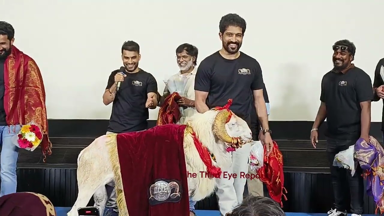 Ammu Abhirami with celebrities at First ever Keda Fight #jockey #short