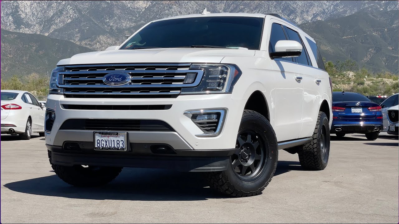 This Ford Expedition is LOADED and ready for the River
