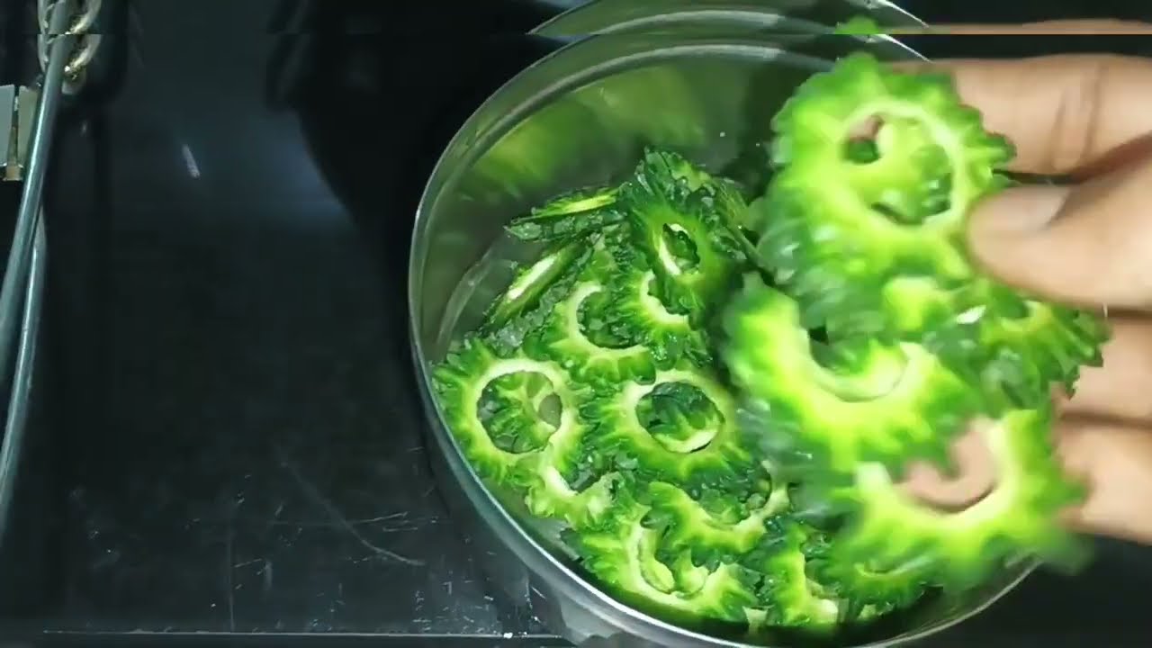 ರುಚಿಕರವಾದ ಆರೋಗ್ಯಕರವಾದ ಹಾಗಲಕಾಯಿ ಚಿಪ್ಸ್