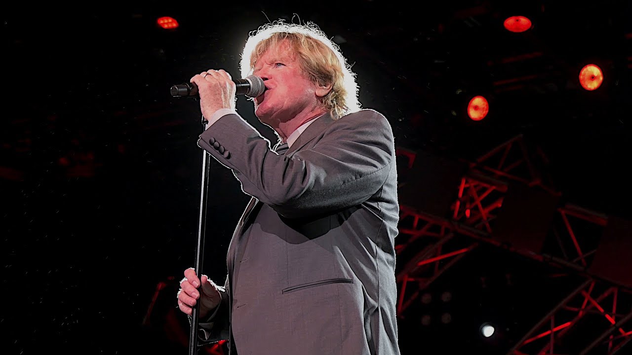 2019 EPCOT: Hermans Hermits Starring Peter Noone
