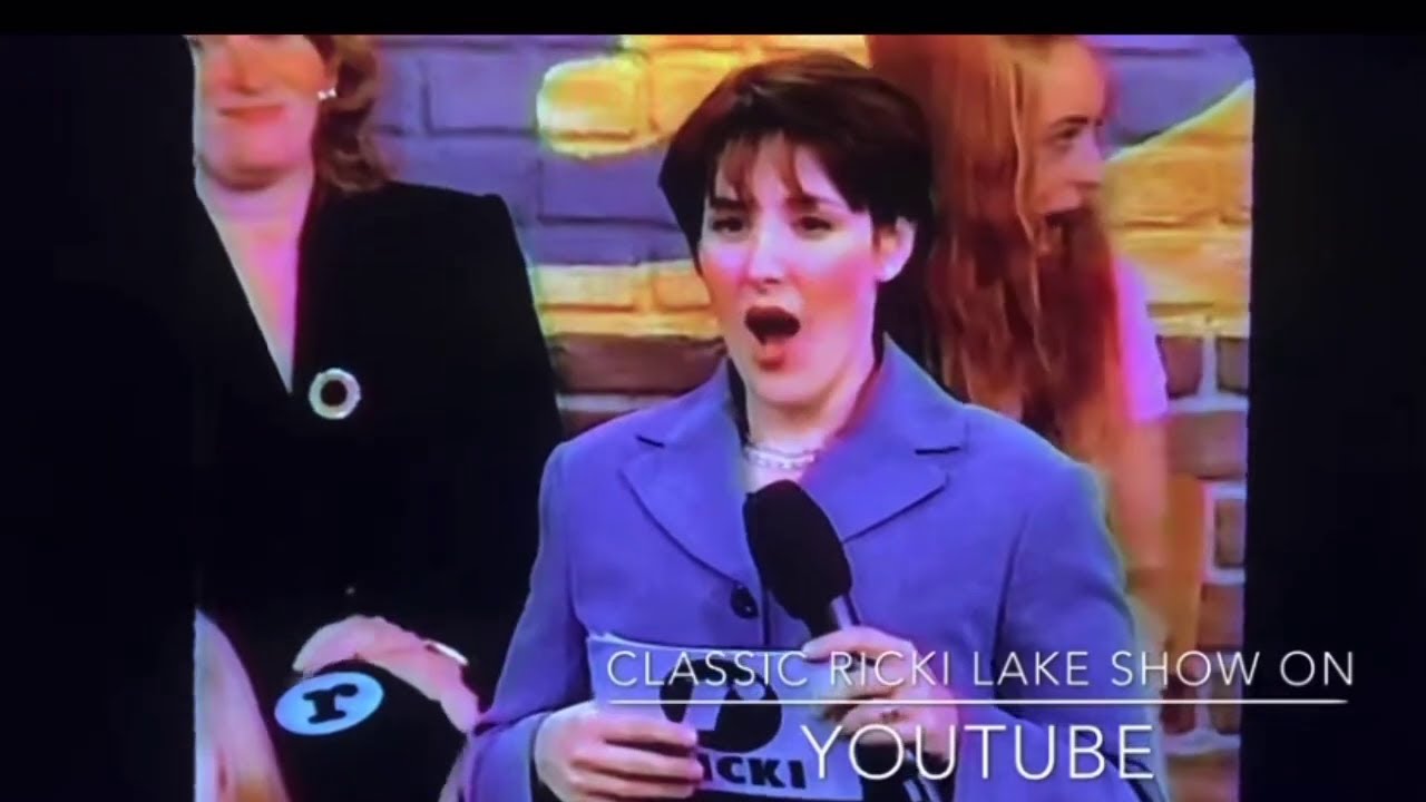 Ricki Lake - Wake Up! Your daughter dresses like a hoochie because you do!
