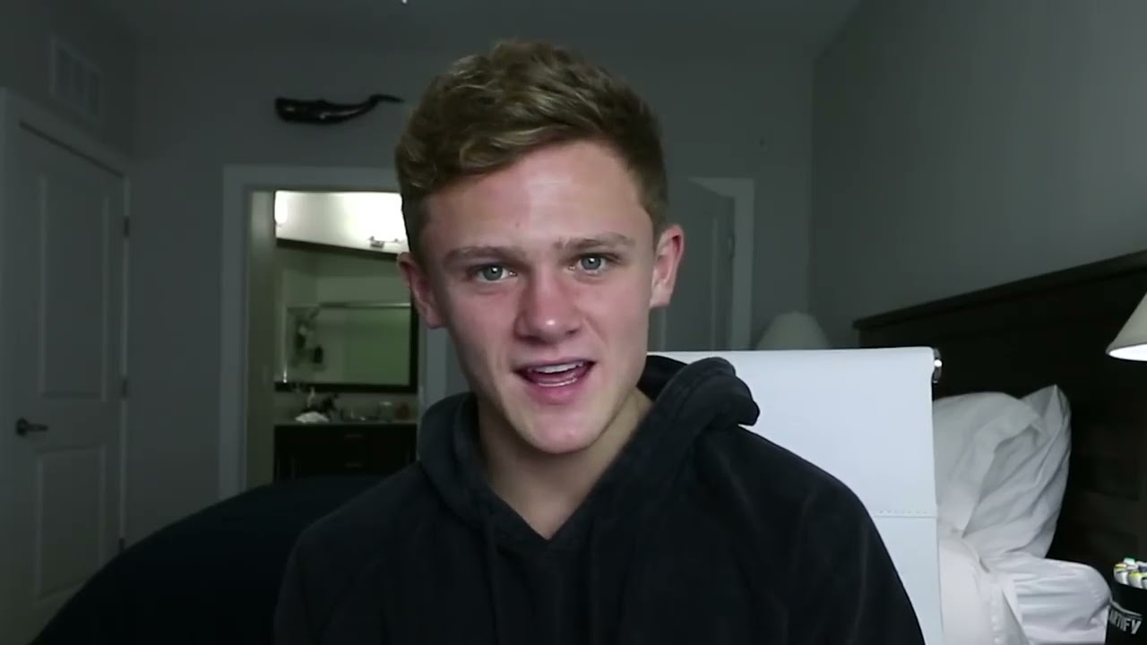 Ryan Trahan! LOREN GRAY ARMY ATTACKS Reading Mean Comments