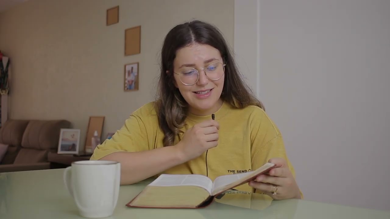 BÍBLIA EM UM ANO - Dia 38 | Leitura Bíblica Diária (NAA) | Levítico 19-21