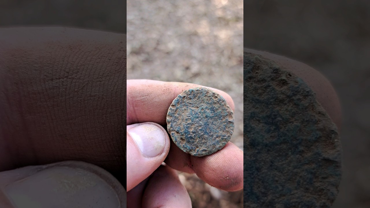 Знищена римська монета.### A destroyed Roman coin.###