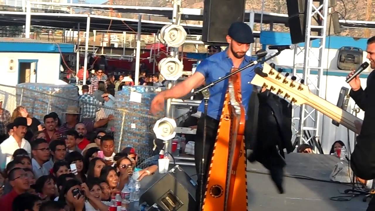 Los Canarios de Michoacan 