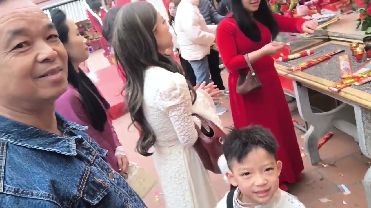 mùng một tết đi lễ chùa 2026