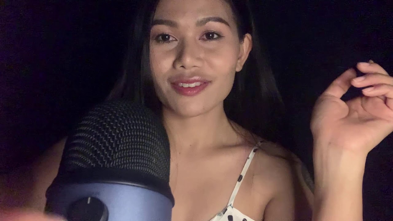 ASMR MOUTH SOUNDS Repeat scratch mic