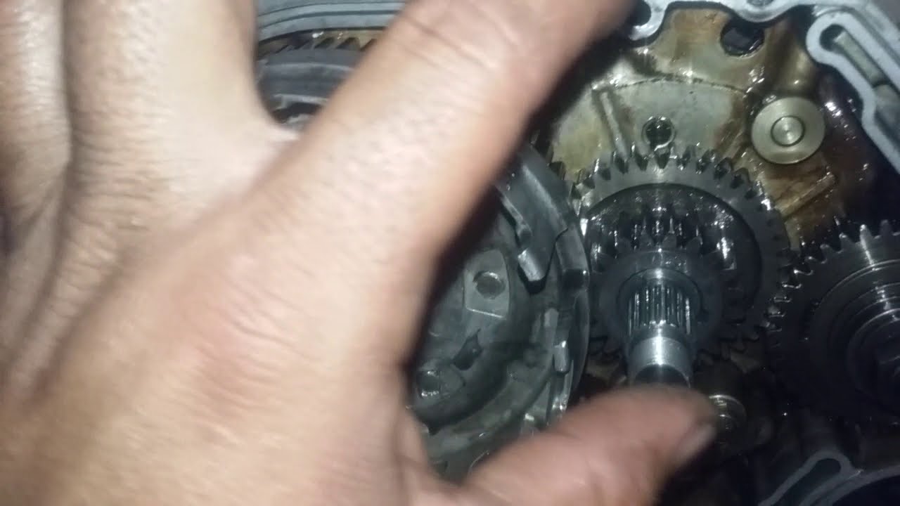 Titan 150 com barulho estranho no motor um zunido olha só a surpresa