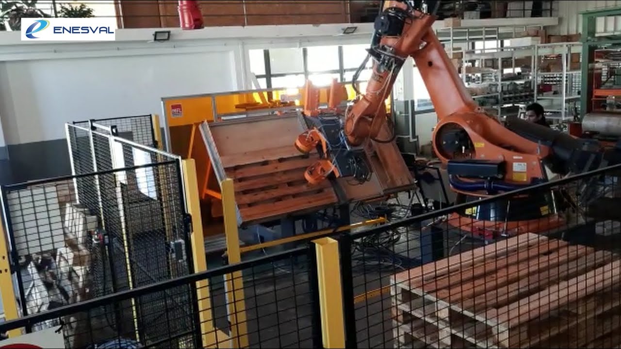 Fabricación de palets con robot - Enesval