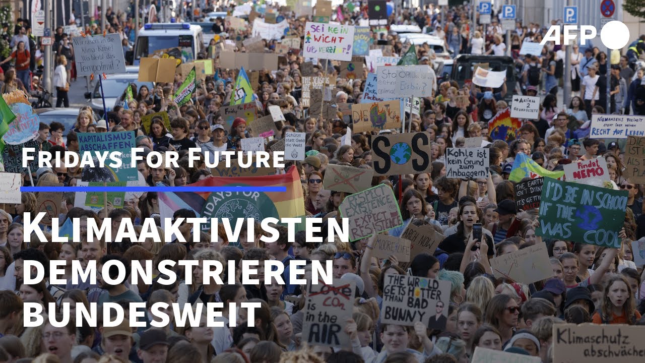 Klimaaktivisten von Fridays for Future demonstrieren bundesweit | AFP