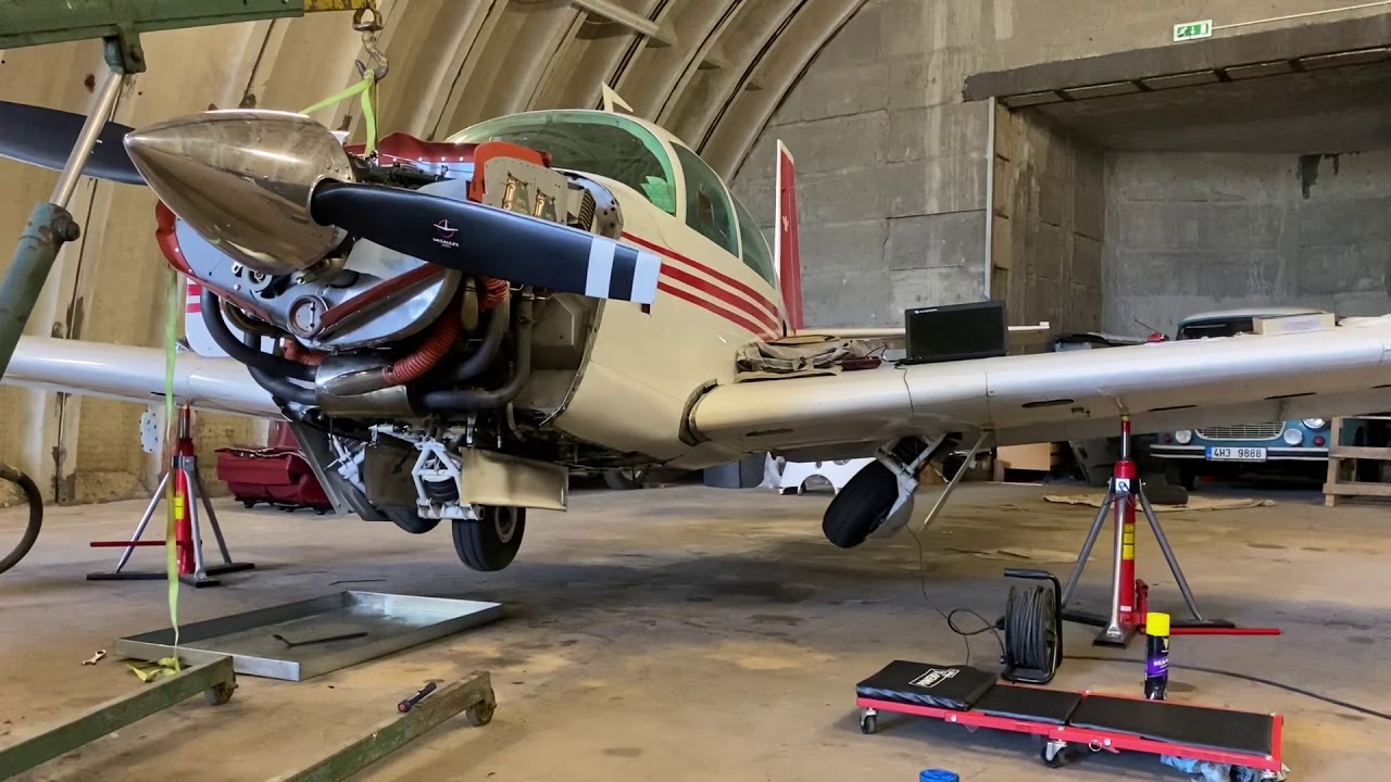 Mooney M20J gear swing test