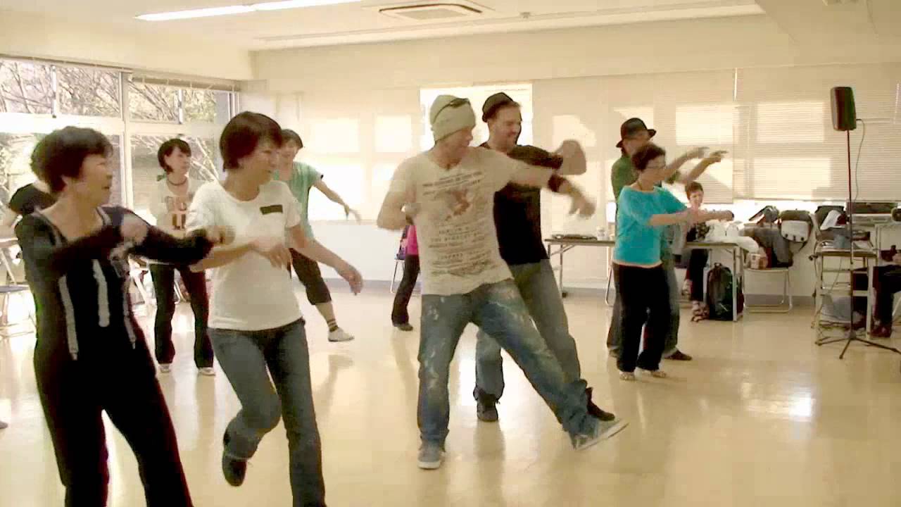 Line Dance Round And Round choreo'd by Guyton Mundy & Will Craig