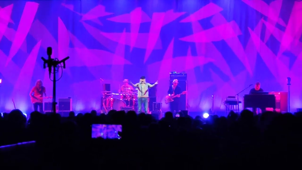 J. Karjalainen - Doris @ Helsingin jäähalli