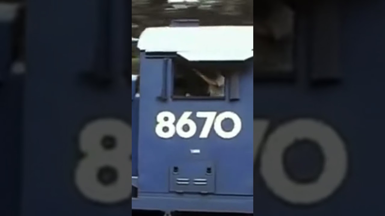 Happy Conrail engineer :D #train #meme #conrail #railroad