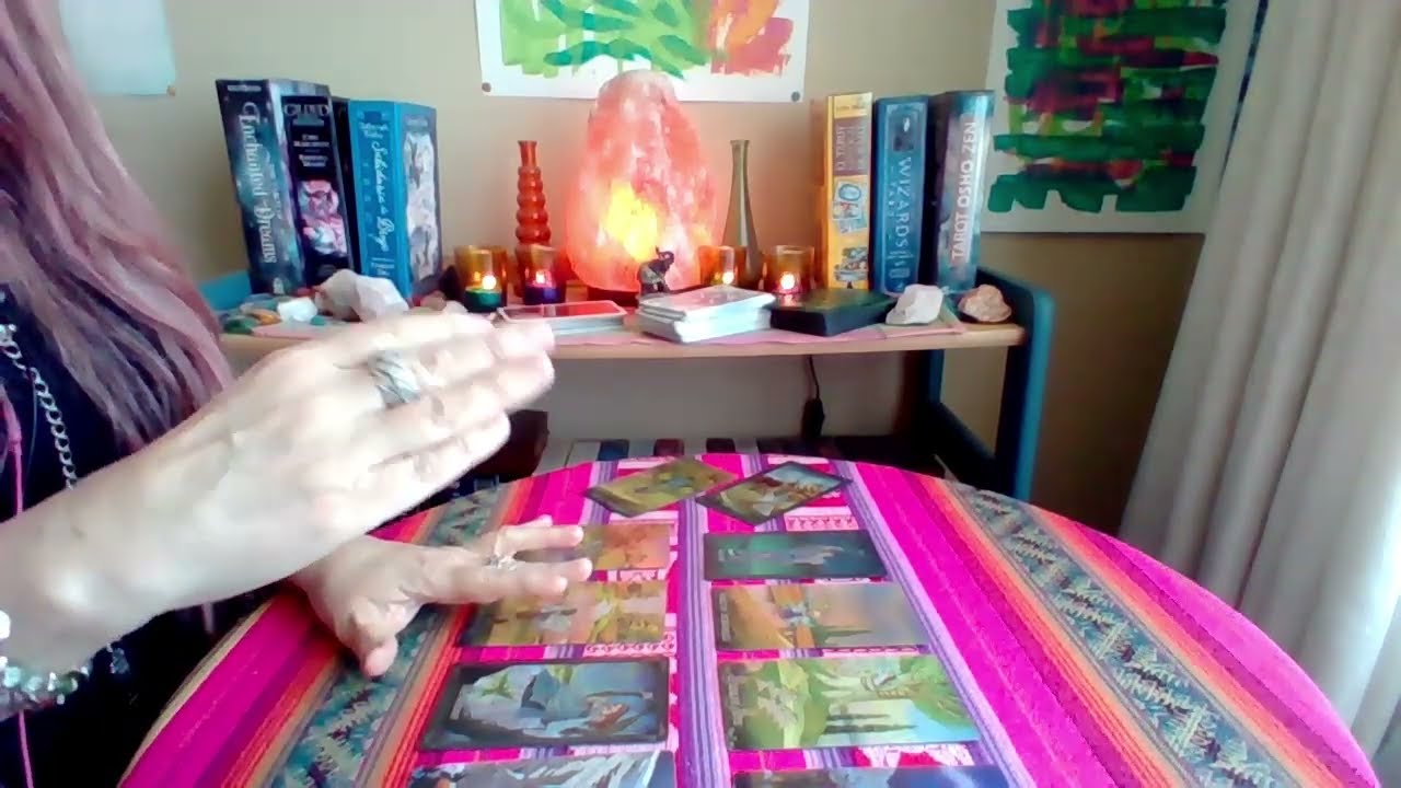 VIRGO!! 🔮 Alguien ve tus cambios, no te quiere perder!! Estás integrando toda tu sabiduría!!