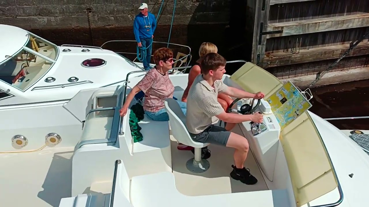 Emerald Star boat cruise on the Shannon River in Ireland 2024
