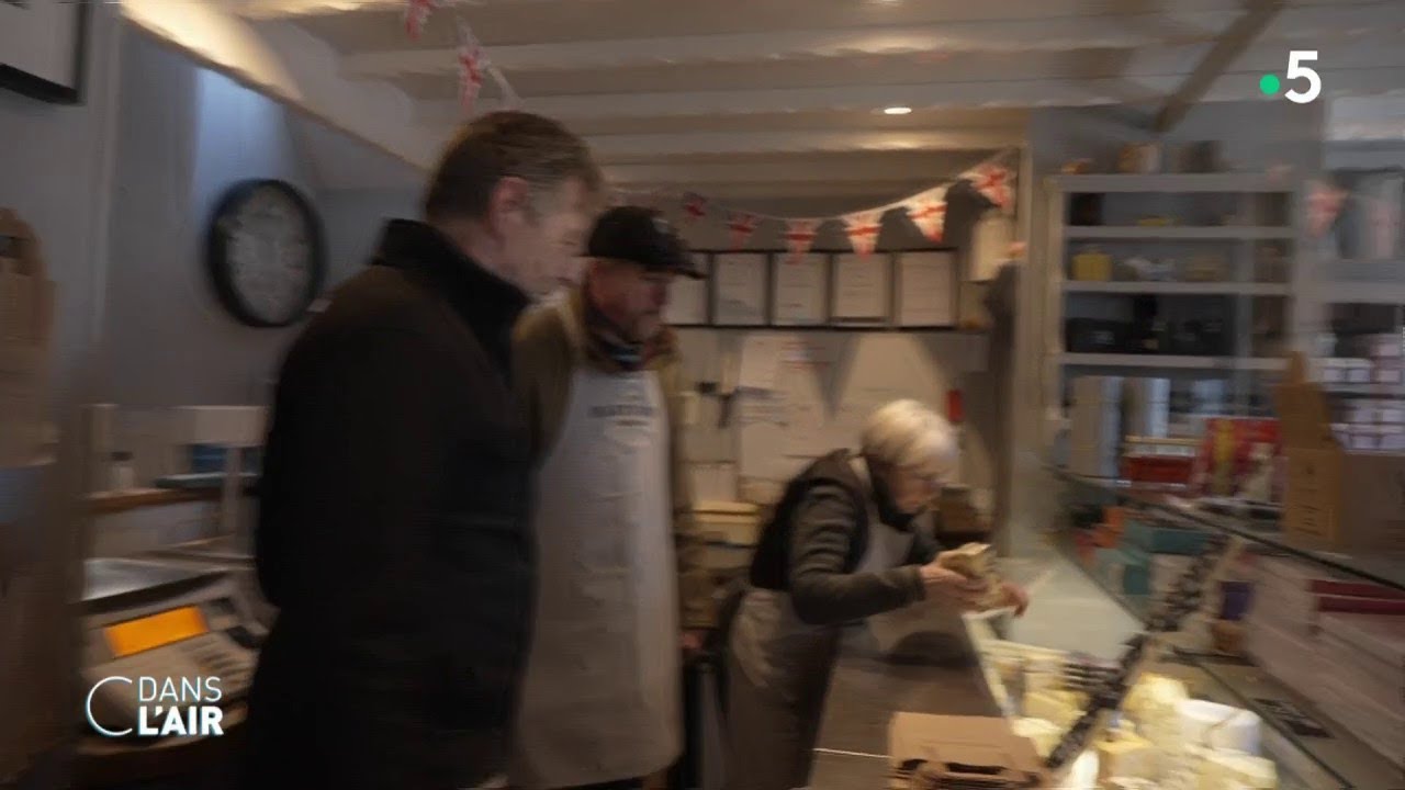 Après le Brexit, le Bregret : ces Britanniques regrettent l'UE - Reportage #cdanslair 04.02.2023