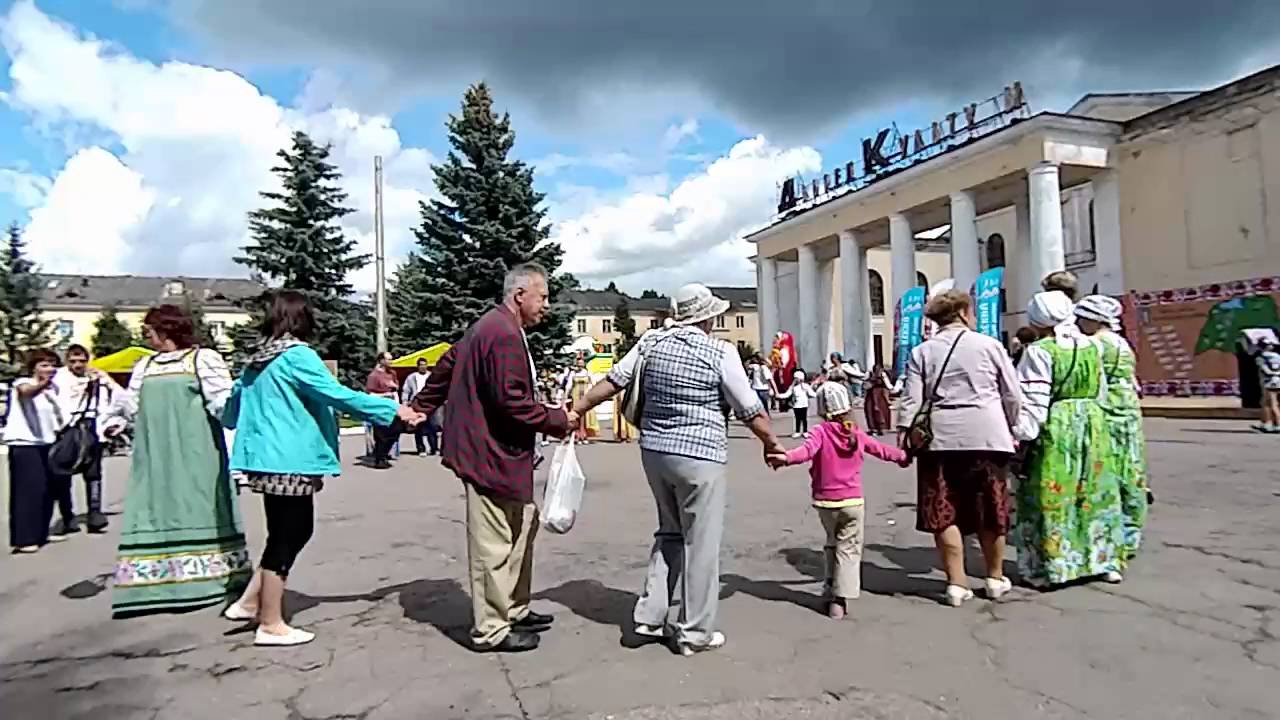 Мастеровая слобода в городе Сланцы.Фестиваль.1 часть - хороводы
