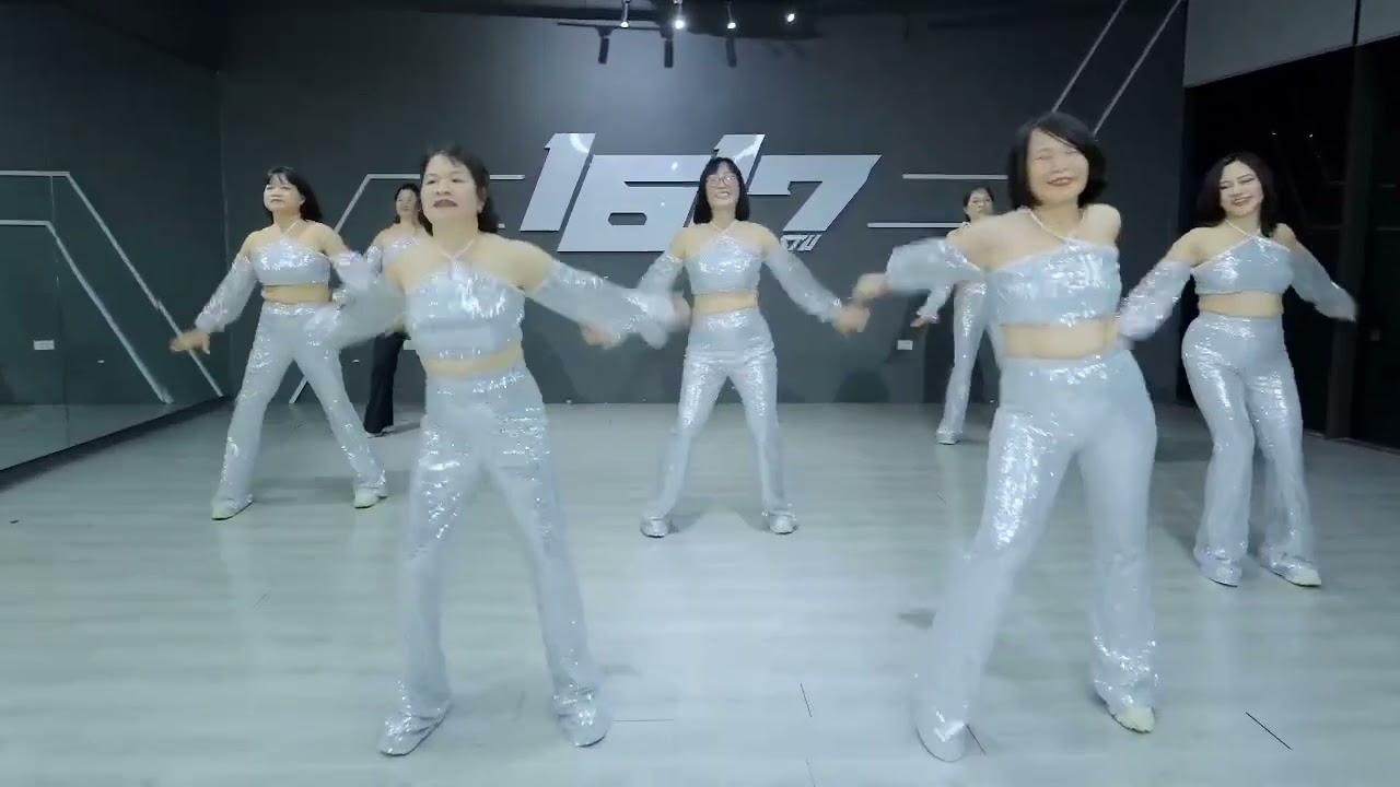 địa đàng - vũ đoàn LVK