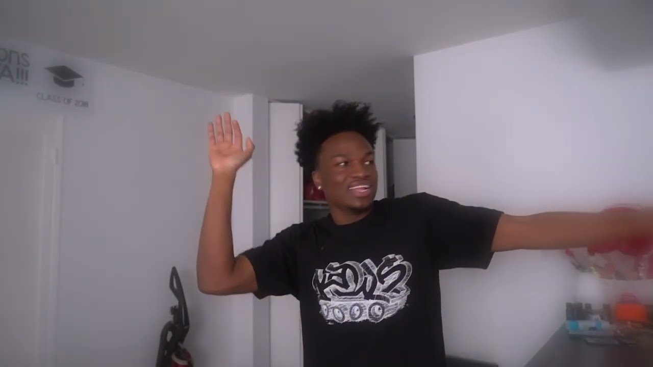 Lenarr Young When You Get Put on hold Reupload)