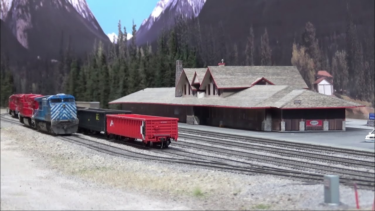 Layout Update - January 2022: BC Rail Dash 9, Tree Making Resumes, Station Name Sign Banff...