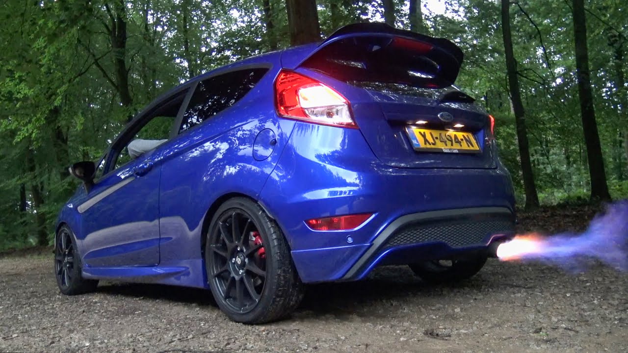 250+hp Ford Fiesta ST with WRC Pops and Bang Map - Extreme Loud Sounds and Flames on empty roads