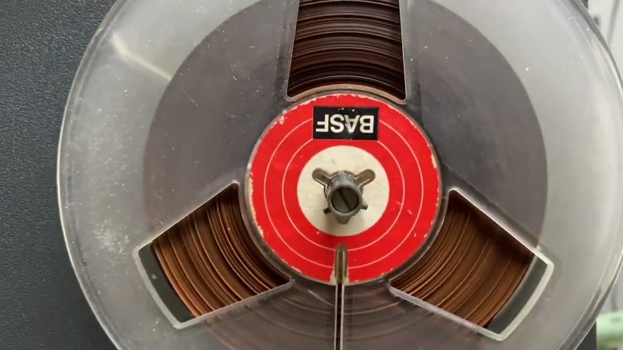 Demo of tape cleaning pads from my supplier and NAB hubs, reels, from Temu on my Revox A77 MK III 