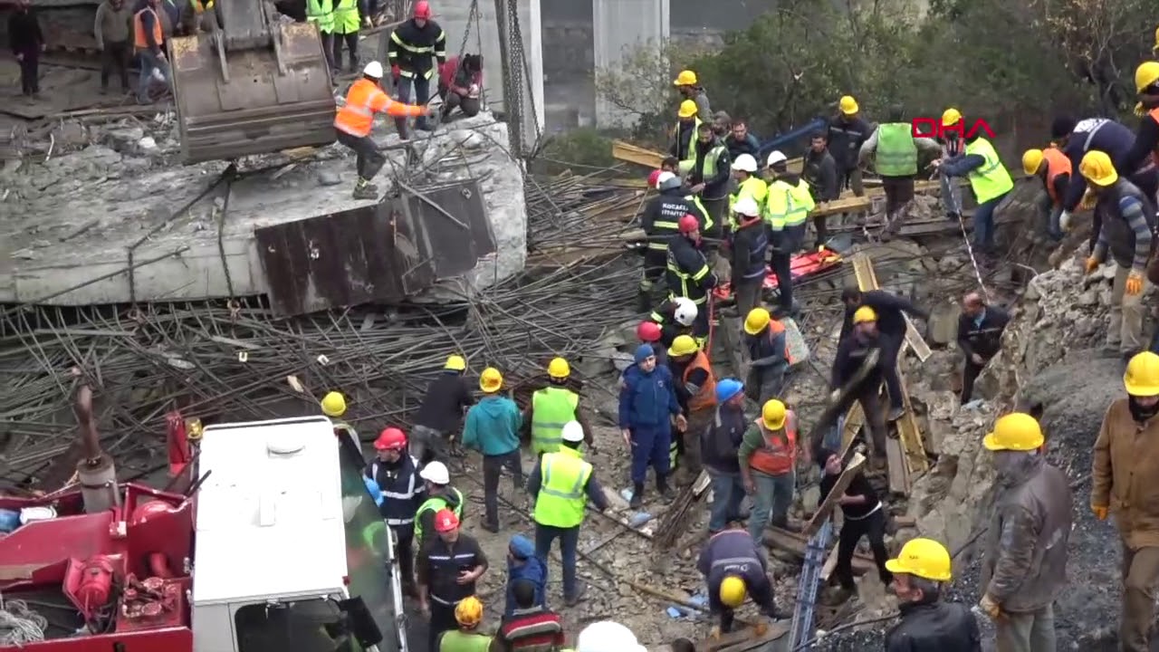 Kuzey Marmara Otoyolu inşaatında viyad&uuml;k &ccedil;&ouml;kt&uuml;: 5 iş&ccedil;i enkaz altında