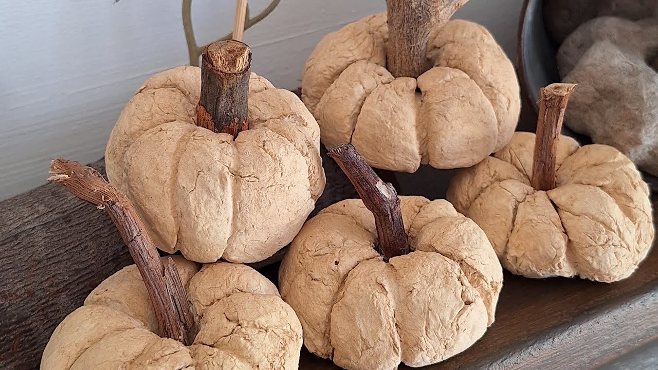 Pumpkins Made From Loo Rolls