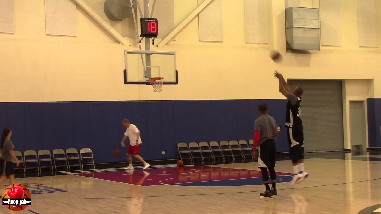 Chris Paul & Paul Pierce battle to see who can make the most 3 pointers. HoopJab