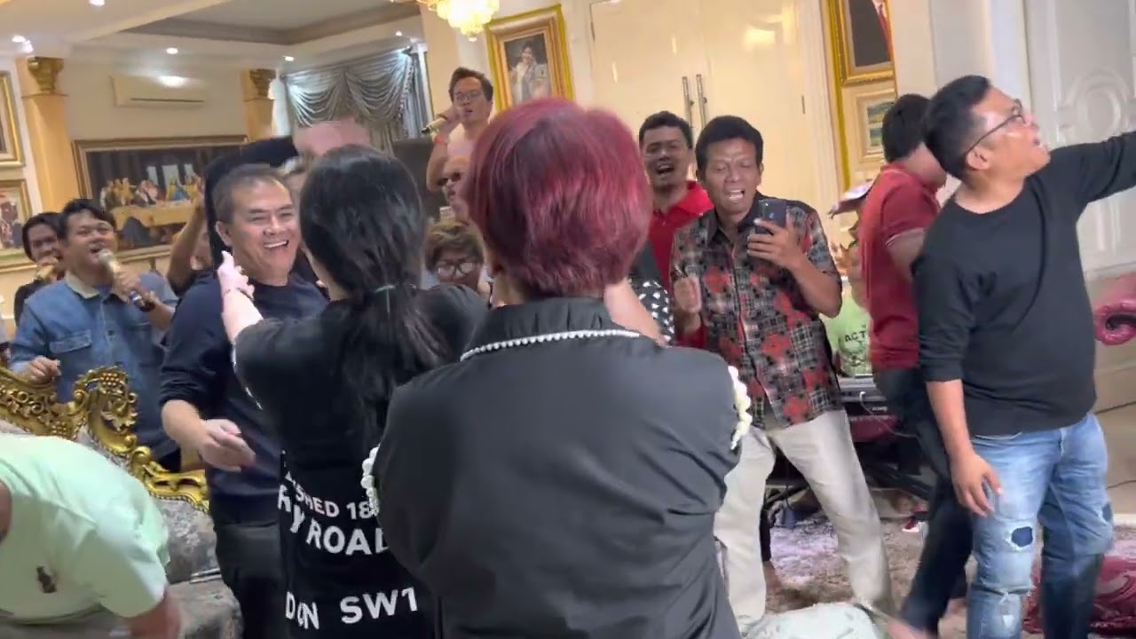 MELEDHAKK!!! Boanonku Do Ho Rita Butar-butar dan Maria Simorangkir Duet Batak Paling Kerennn