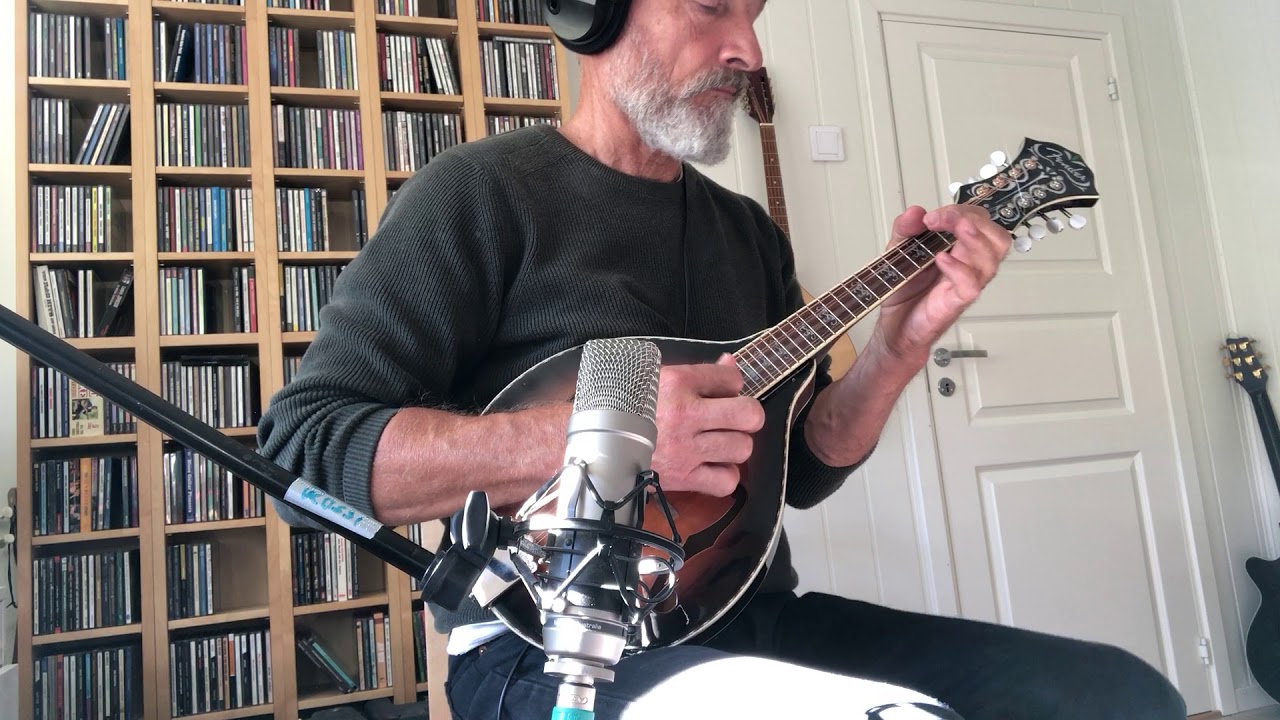 Cretan mandolin music