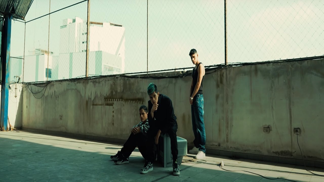 Garant&iacute;as - P.A.R.E.S, Sabbik Dabyano & Suemorr (Official Video)
