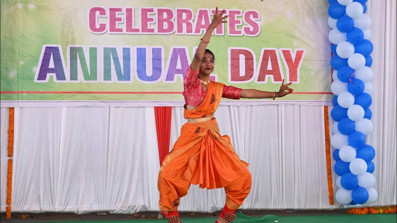 Bharatanatyam dance for easy steps dheem ta dare & shape of you song mix song 🤗