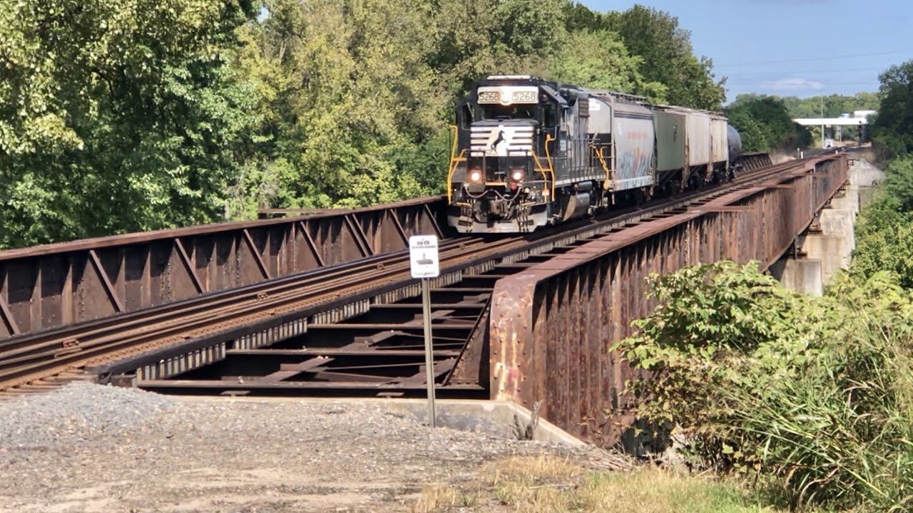 Coke Train!  6 Trains Cross Huge Railroad Trestle!  Trains In Chillicothe Ohio Crossing Scioto River