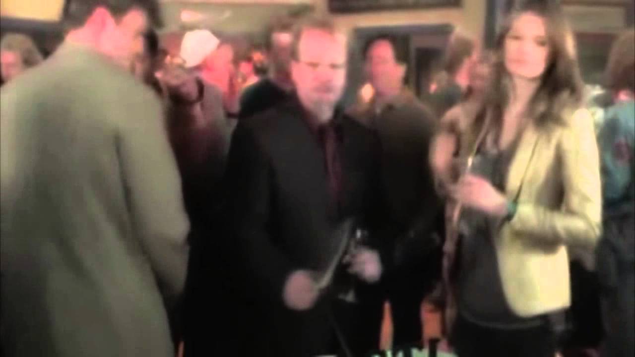 Castle celebrates 100 Episodes - Watch cutting ceremony (HD)