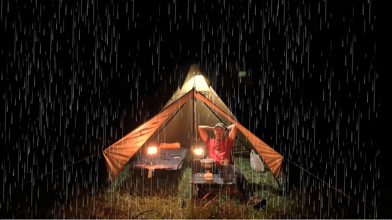 SOLO CAMPING HEAVY RAIN — РАССЛАБЛЯЮЩИЙ КЕМПИНГ ПОД ДОЖДЕМ — ASMR
