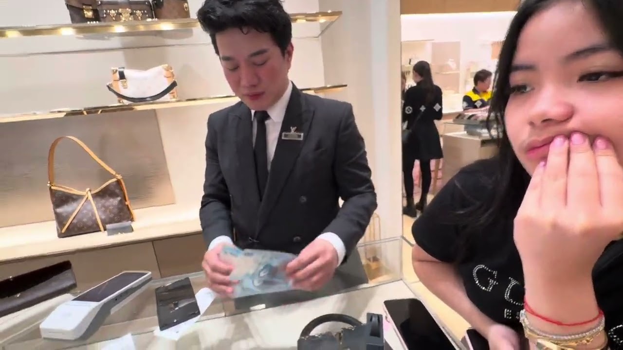 GALA SA GREENBELT MAKATI+BRITCH |BUYING LUXURY BAG #philippines #shopping #luxury #explore