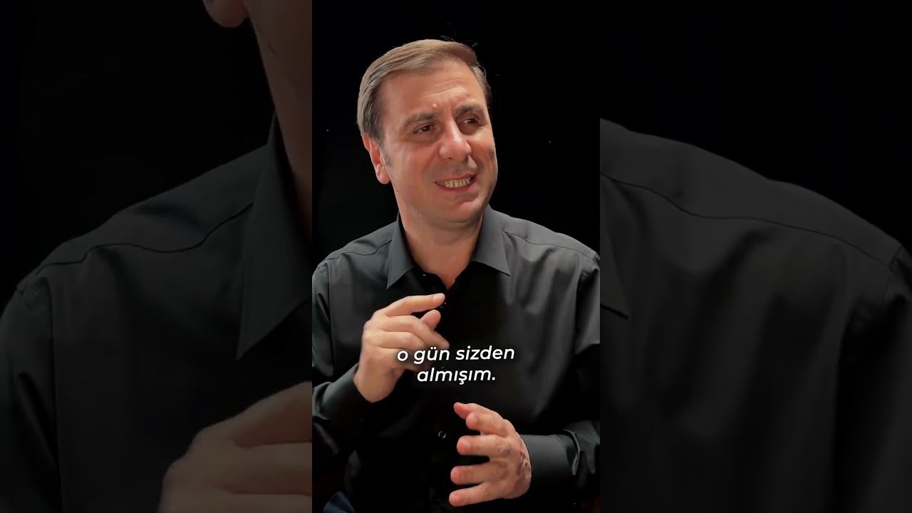 48 YIL ÖNCEKİ ÖĞRETMENİNİ GÖREN ADAM...