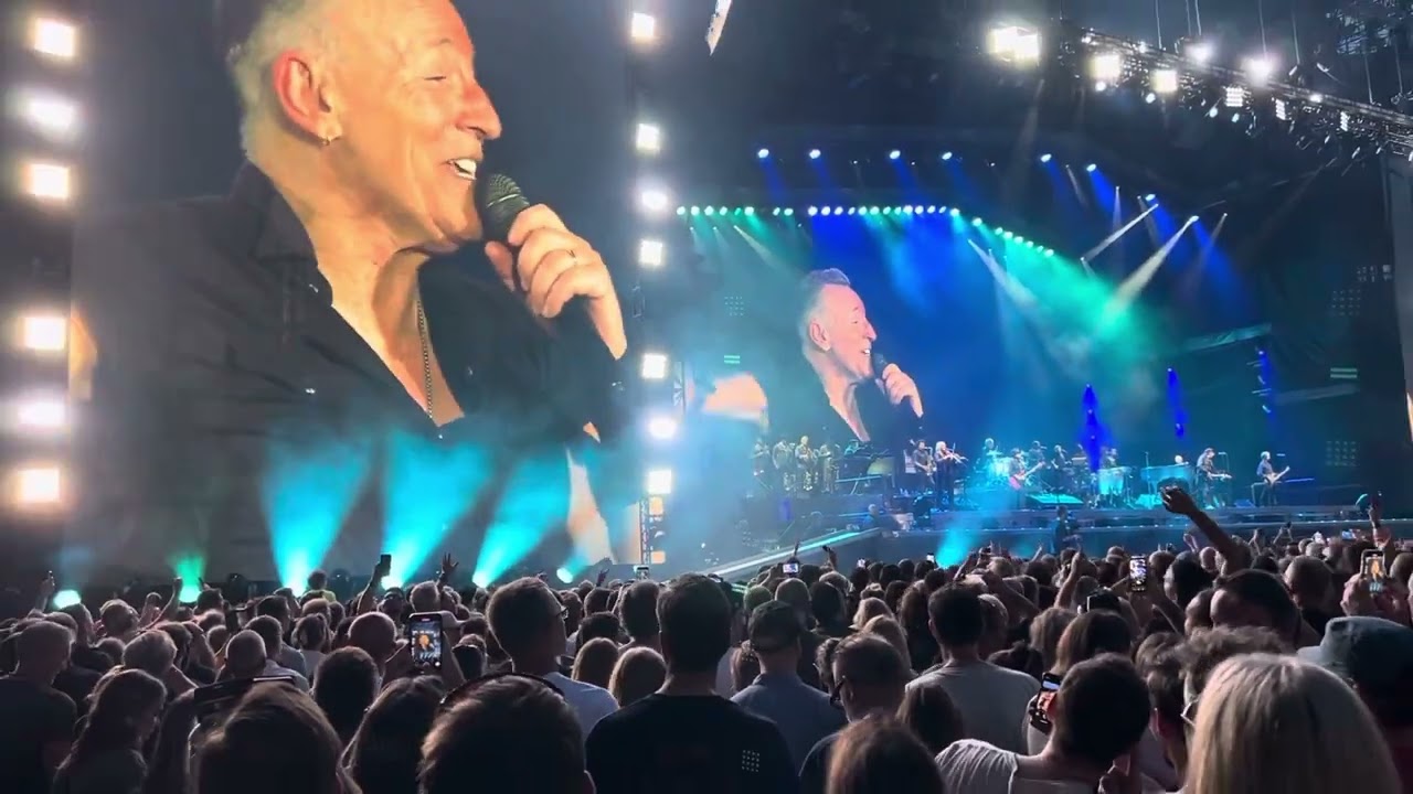 Bruce Springsteen live in Vienna 2023 - Thunder Road
