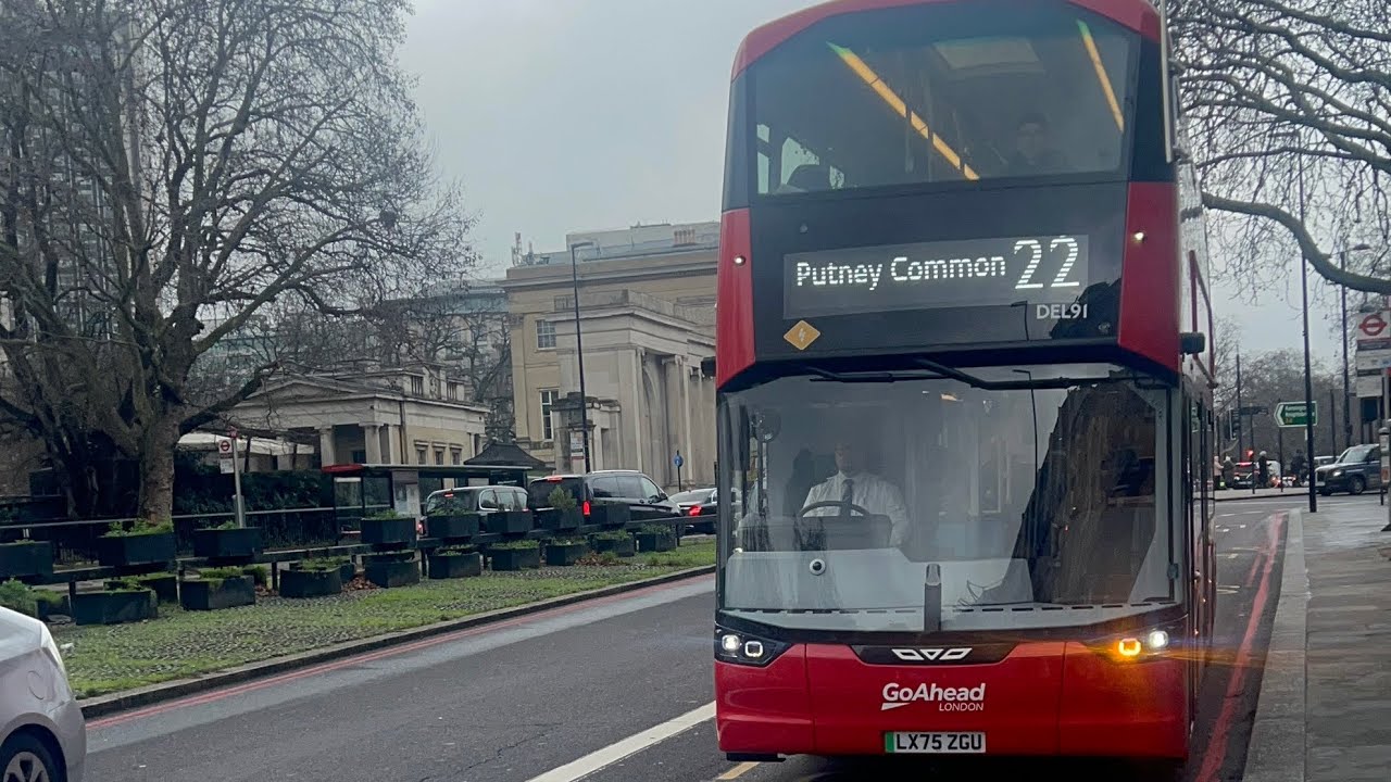 (22 bus) Go Ahead DEL91 LX75 ZGU Electroliner