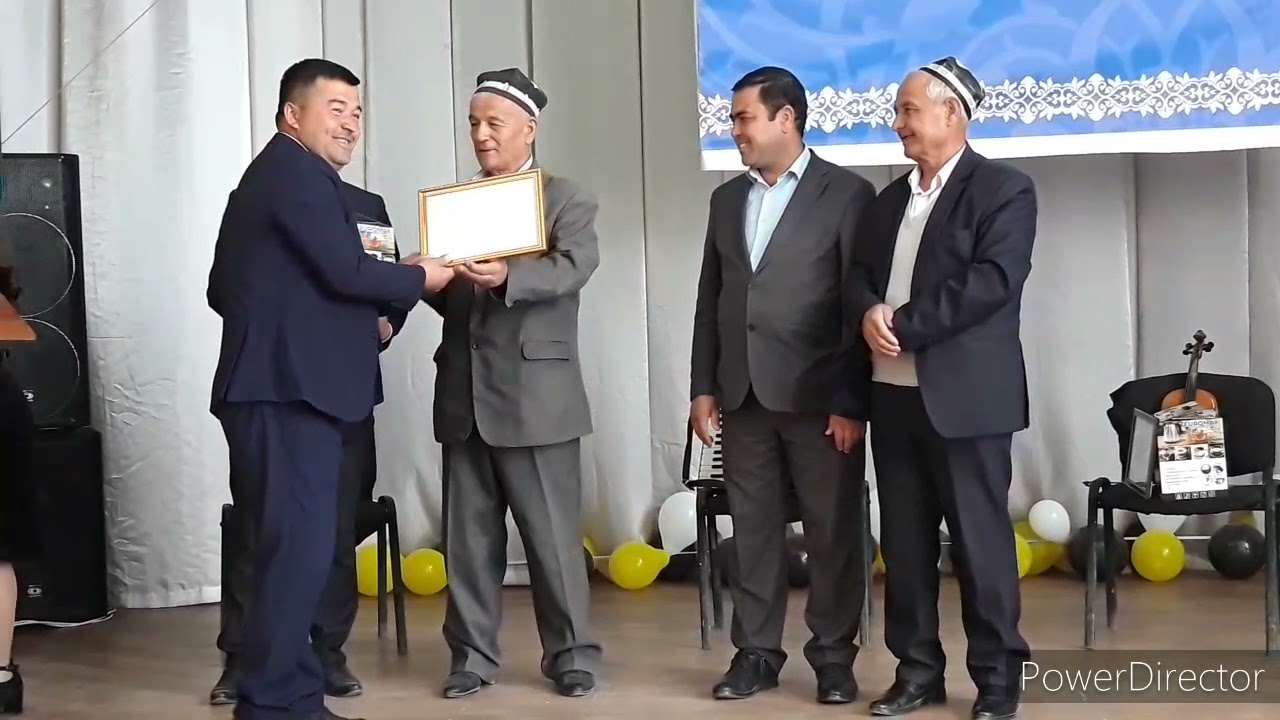 Янгиобод тумани ҳокимлиги томонидан маданият ва санъат соҳаси вакиллари тақдирланди