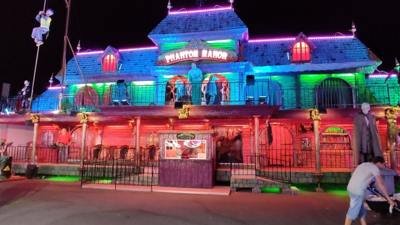 le Phantom Manor au Luna Park de Fréjus
