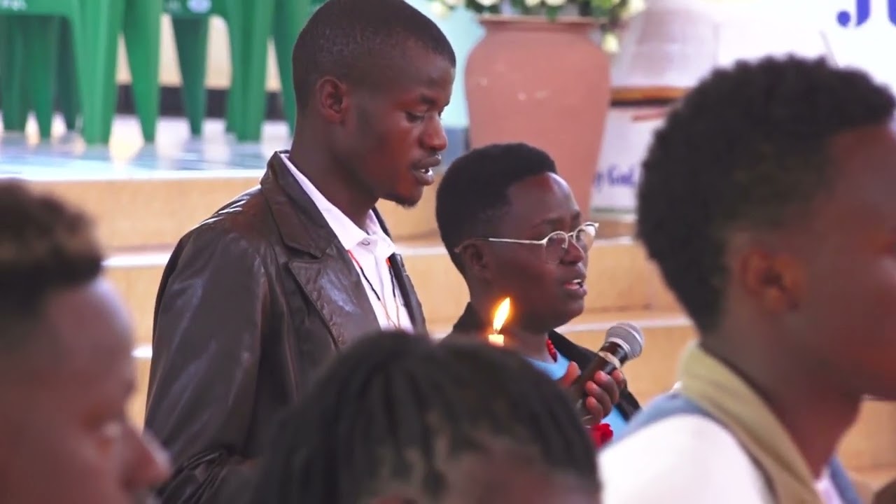 CANDLE LIGHTING  FOR POPE FRANCIS BY THE YOUTH