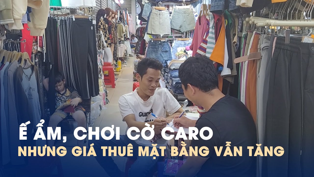 Tiểu thương An Đông Plaza kêu khổ vì ế, ngồi chơi caro nhưng giá thuê sạp tăng