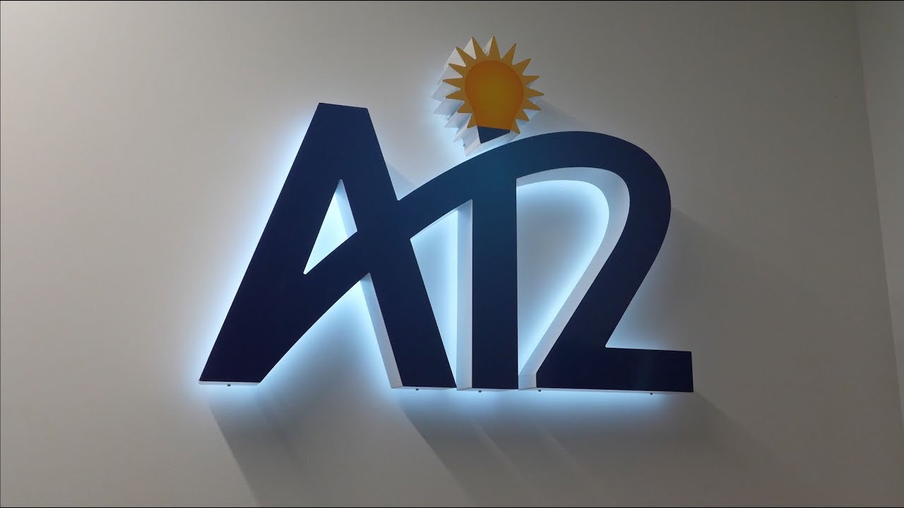 Artificial intelligence plays on your team in AI2's Iconary