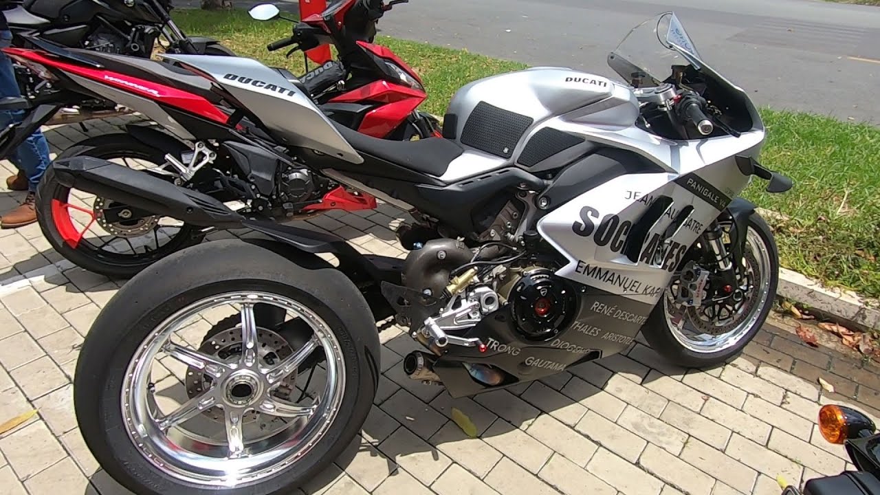 Ducati V4 track built + WSBK Akrapovic full system exhaust sounds AMAZING!
