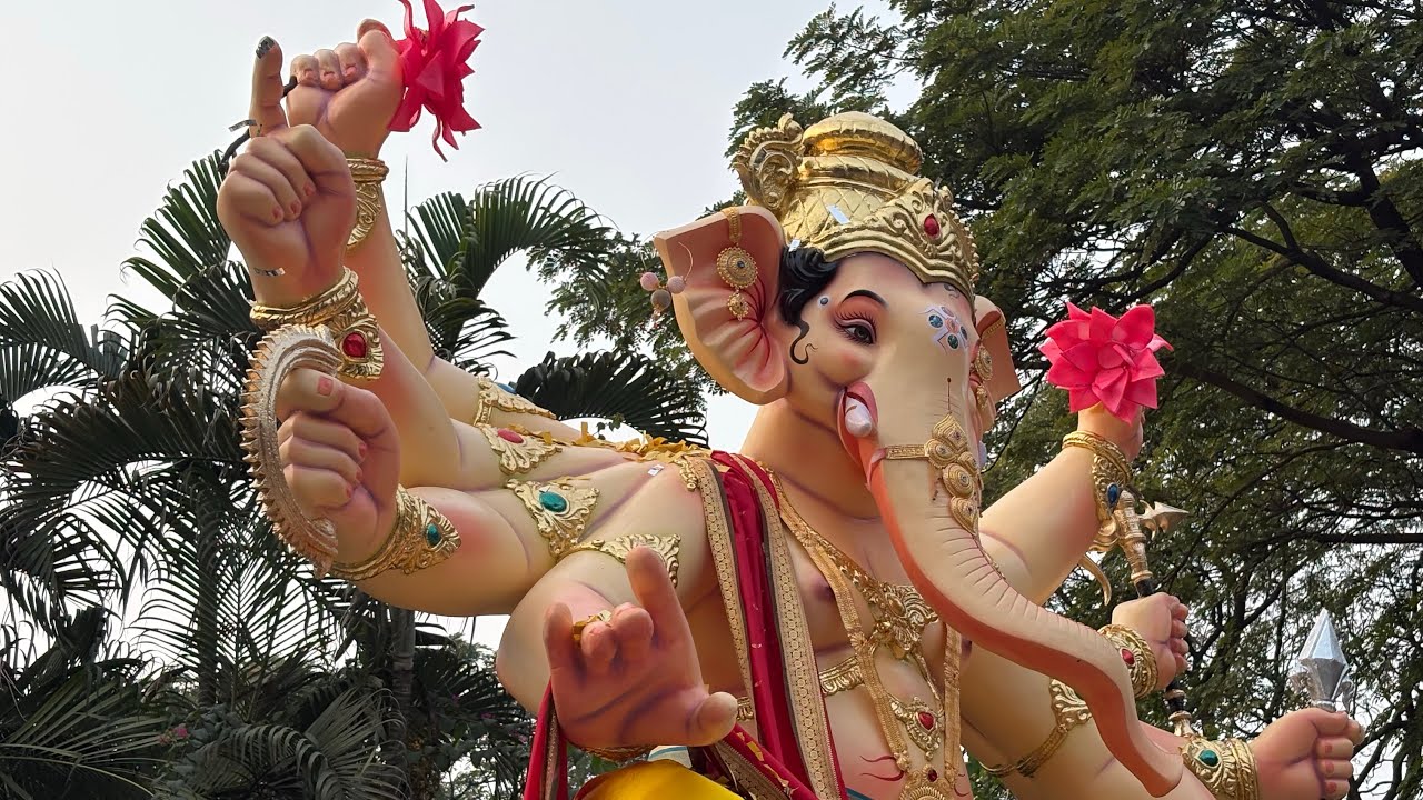 First maghi ganesh @ganeshglive @kandiwalichamorya @poisarchamourya 