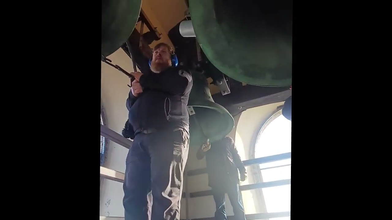 Zvonenje vseh zvonov in pritrkavanje v baziliki Marije Pomočnice na Brezjah