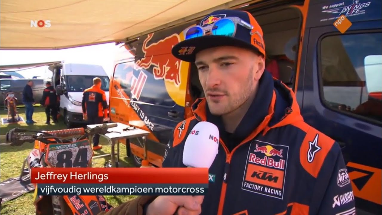 Jeffrey Herlings op het circuit in Lierop na zijn revalidatie